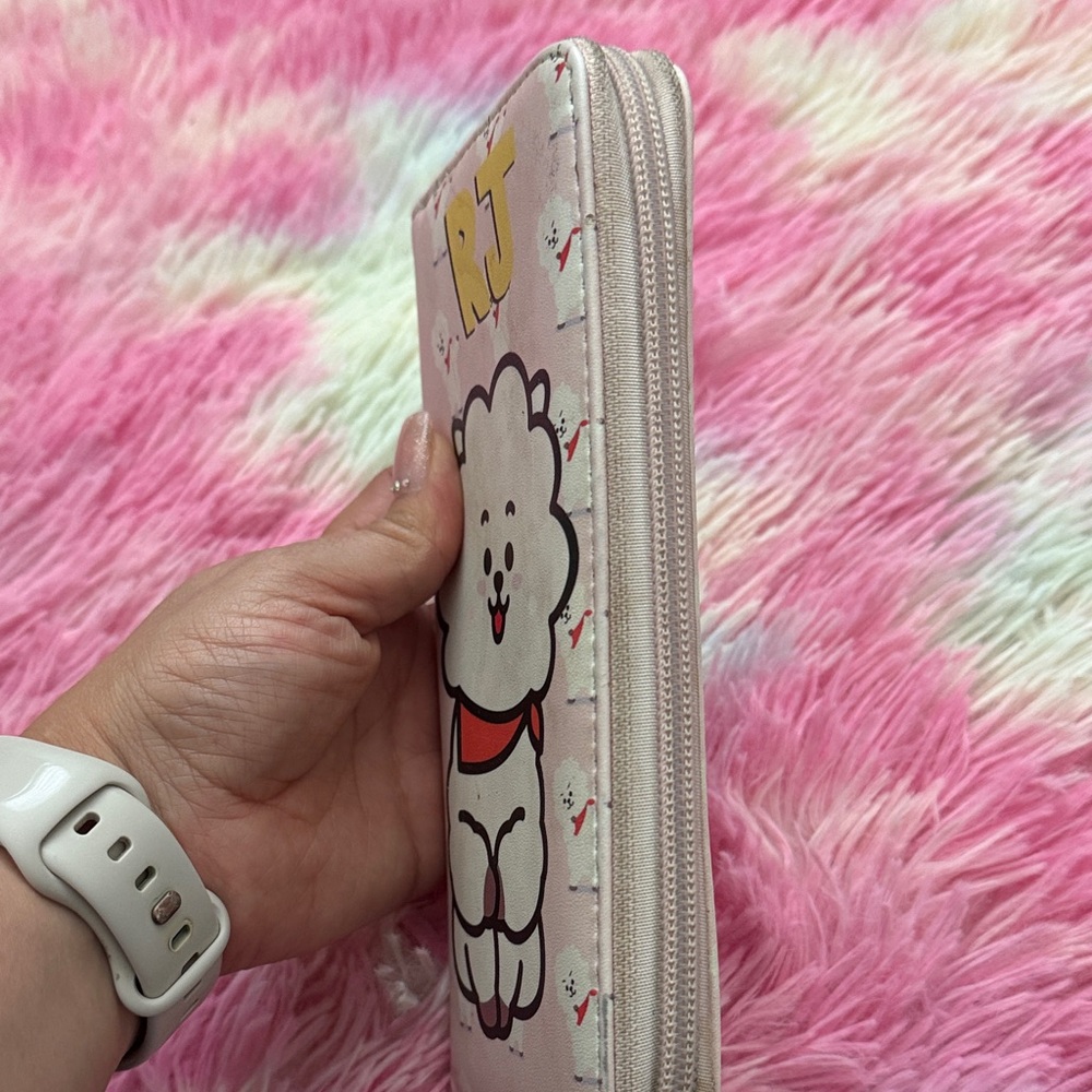 Charming RJ Character Pink Wallet - Picture 8 of 10